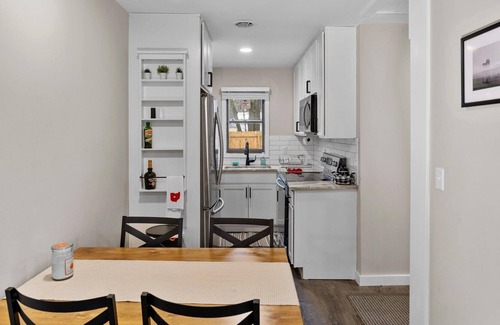 Lakeview Casa | Cheerful Two Bedroom Indian Lake Retreat!