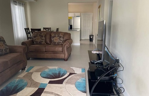 Lucea Casa | Cheerful Vacation Home