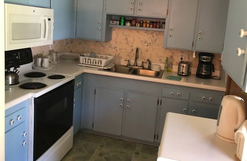 Brent Casa | Cheerful vacation house !
