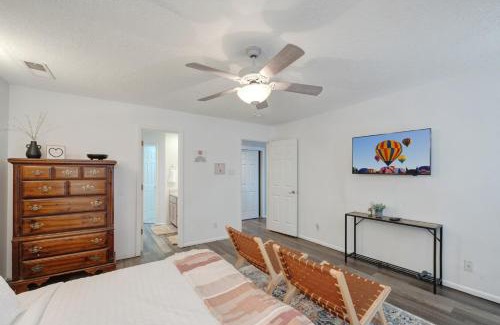 Paradise Hills Civic Casa | Cheerful Vibrant 3BR - 3TV - New