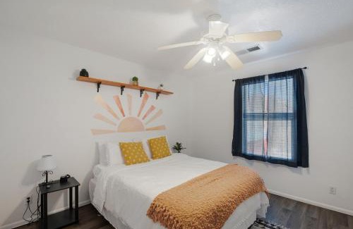 Paradise Hills Civic Casa | Cheerful Vibrant 3BR - 3TV - New