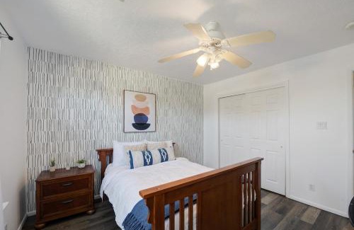 Paradise Hills Civic Casa | Cheerful Vibrant 3BR - 3TV - New