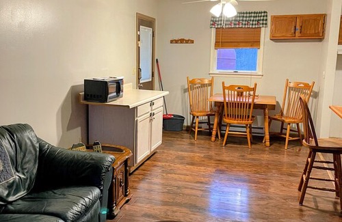 Ridgeway Casa | Cheersful 4-bedroom home in the country