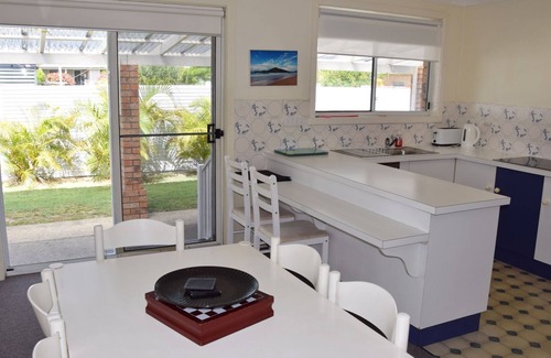 Hat Head Casa | Chel-sea - Modern 3-bedroom home with a sleep out in the garage in peaceful Hat Head