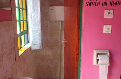 Makindu Hotel | Chelsea Blues Hotel