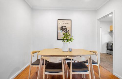 Cheltenham Casa | Cheltenham Charm by Ready Set Stay
