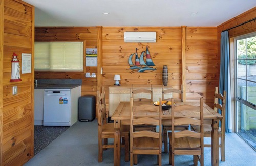 Akaroa Casa | Chemin Wonder - Akaroa Holiday Home