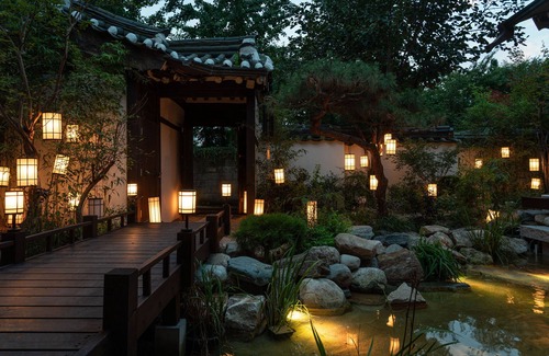 Samcheong-dong Villa | Cheongsudang Stay Bukchon