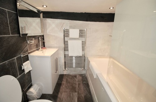 Battle Hotel | Chequers Inn