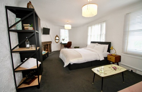 Battle Hotel | Chequers Inn