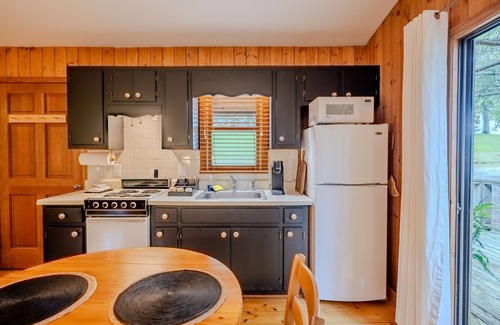 Scaly Mountain Cabina | Cherokee Cabin -Cabaña-Baño privado con hidromasaje-De Lujo-Balcón