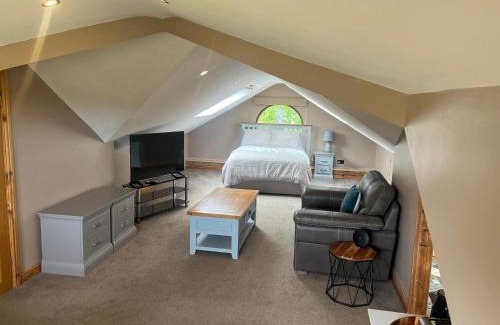 Marton-in-Cleveland Casa | Cherry Blossom lodge deluxe loft