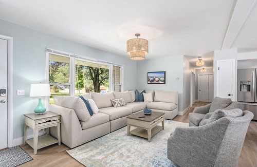 Allegan Casa | Cherry Blossom