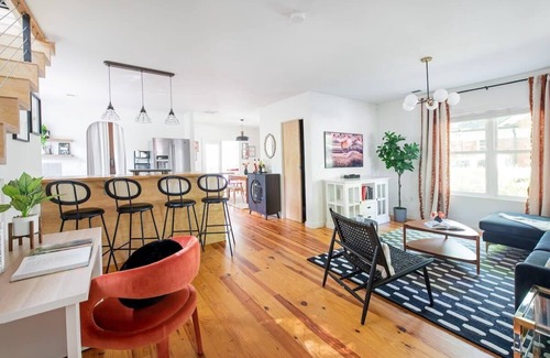 Boulevard Heights Casa | Cherry Cola by Minty Living