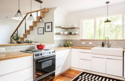 Boulevard Heights Casa | Cherry Cola by Minty Living