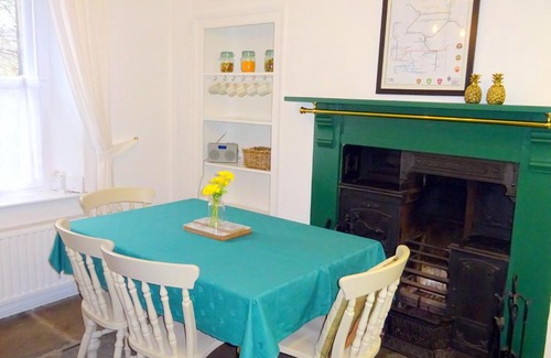Youlgreave Casa | Cherry Cottage, Youlgrave Nr Bakewell