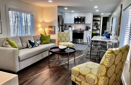 Meadows Of Dan Cabaña | Cherry Creek Cottage by Buffalo Mtn Cottage