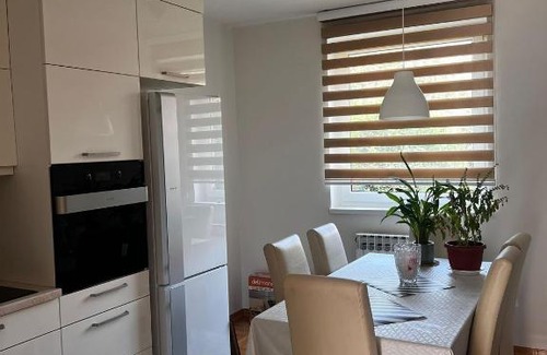 Ilidza Apartamento | Cherry Garden Villa