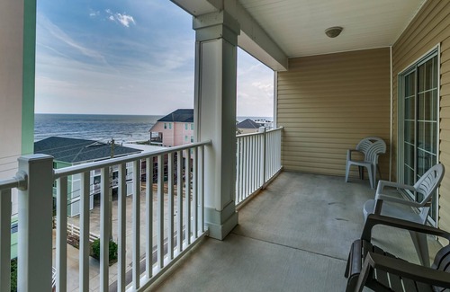 North Myrtle Beach Condominio | Cherry Grove Villas by Coastline Resorts