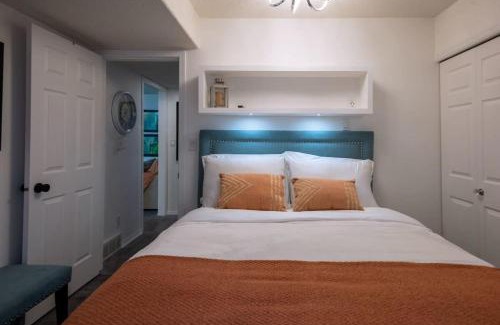 Regional District of Nanaimo Casa | Cherry Lane Suite - studio ground suite w garden