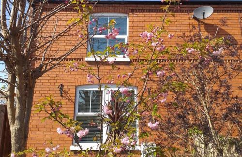 Newark Casa | Cherry Lodge