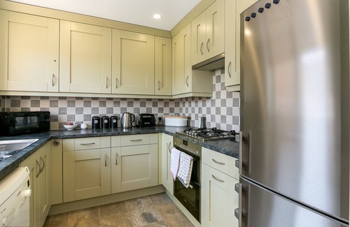 Bicester Casa | Cherry Tree Cottage | Bicester Holiday Let | 2 Beds & Sleeps 4