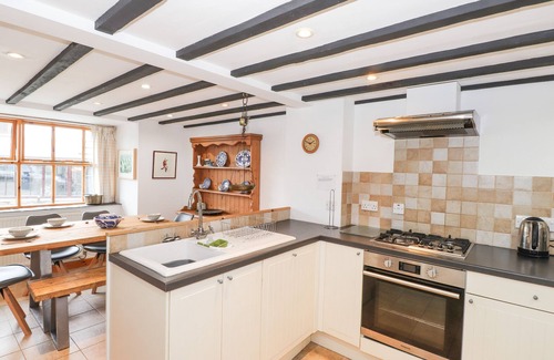Satterthwaite Cabaña | CHERRY TREE COTTAGE AT SATTERTHWAITE, with a garden in Hawkshead