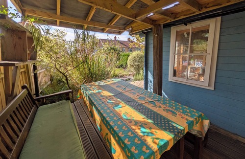 Hanham Casa | Cherry View House 3 Bed Garden Parking sleeps 8