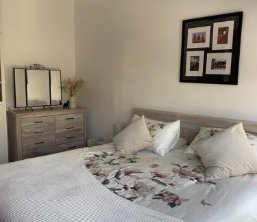 Dubai Investment Park Cama Y Desayuno | Cherrywood House