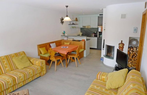 Valbella Apartamento | Chesa Boffalora by Interhome