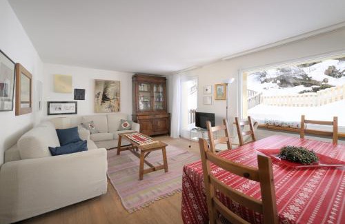 La Punt-Chamues-ch Apartamento | Chesa Gulas - La Punt-Chamues-ch
