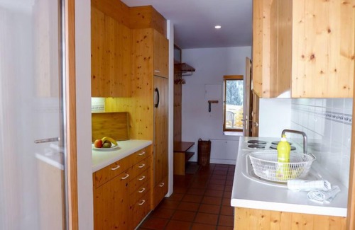 Sankt Moritz-Bad Apartamento | Chesa Maurus A12 by Interhome