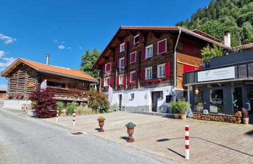Cavardiras Apartamento | Chesa Prema Ferienwohnung