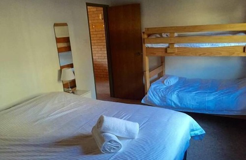 East Jindabyne Chalet De Esquí | Chesa St Moritz Chalet para 16 personas Ideal para grupos grandes