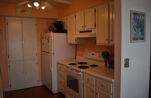 North Cabaña | Chesapeake Bay Cottage, piscina privada, muelle y kayaks