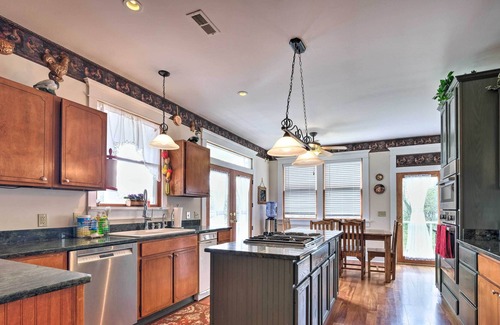 Deale Casa | Chesapeake Bay Home: Dock, Decks & Fire Pit!