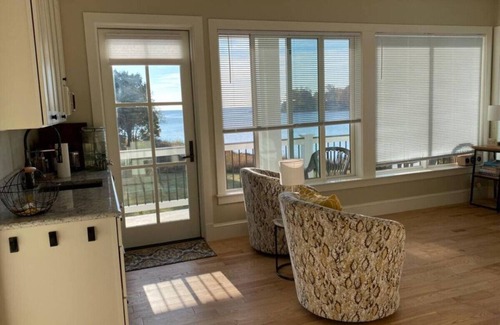 Cape Anne Casa | Chesapeake Paradise House-Stunning 6+br4ba Wtrfrnt