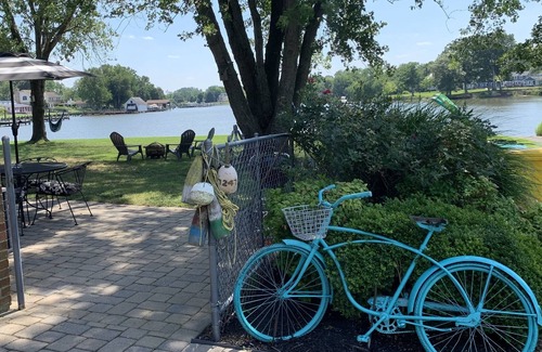 Deale Casa | Chesapeake Spectacular Waterfront- Kayaks, Spa, Pier