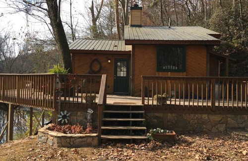 Dahlonega Cabina | CHESTATEE RIVER CABIN