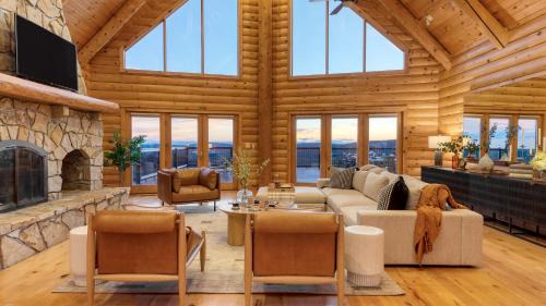 Hillsdale Casa | Chester by AvantStay Amazing Views Secluded Home A True City Escape