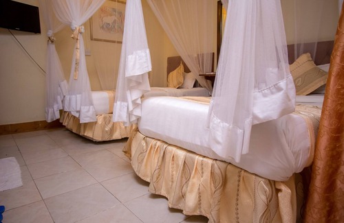Biashara Hotel | Chester Hotel