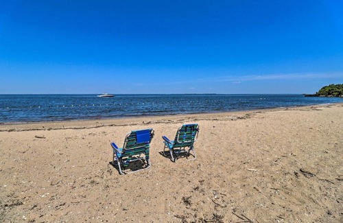 Tolchester Beach Casa | Chestertown Family Hideaway with Kayaks and Deck!