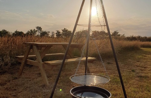 Saltburn-by-the-Sea Cabina | Chestnut 6m xl Bell Tent, log Burner, nr Whitby