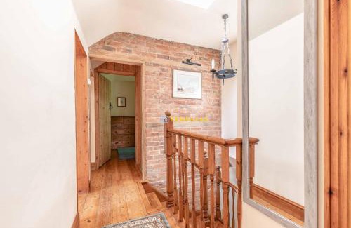 Maidenhead Casa | Chestnut Cottage - Stunning Countryside Views! PARKING, 4 BED, 3 BATHROOMS