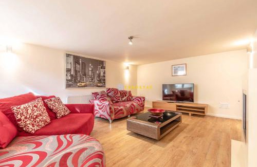 Maidenhead Casa | Chestnut Cottage - Stunning Countryside Views! PARKING, 4 BED, 3 BATHROOMS