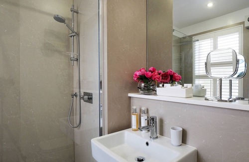 Bath Casa | Chestnuts House