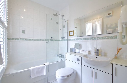 Bath Casa | Chestnuts House