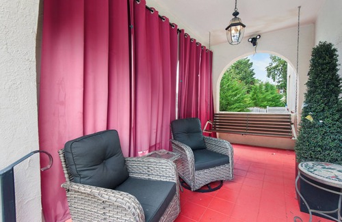 Northwest Casa | Chevy Chase 1920 charm 4 luxury bedrooms Spanish colonial close to everything,