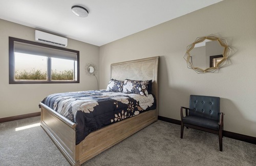 Owanka Casa | Cheyenne River Ranch 4BR Earth Sheltered Home with Hot Tub!