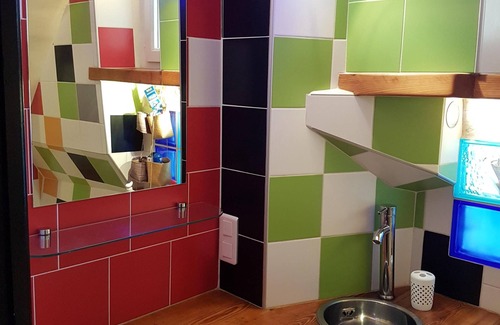 Tallard Casa | Chez A-Création: casa atípica en el corazón del pueblo de Tallard